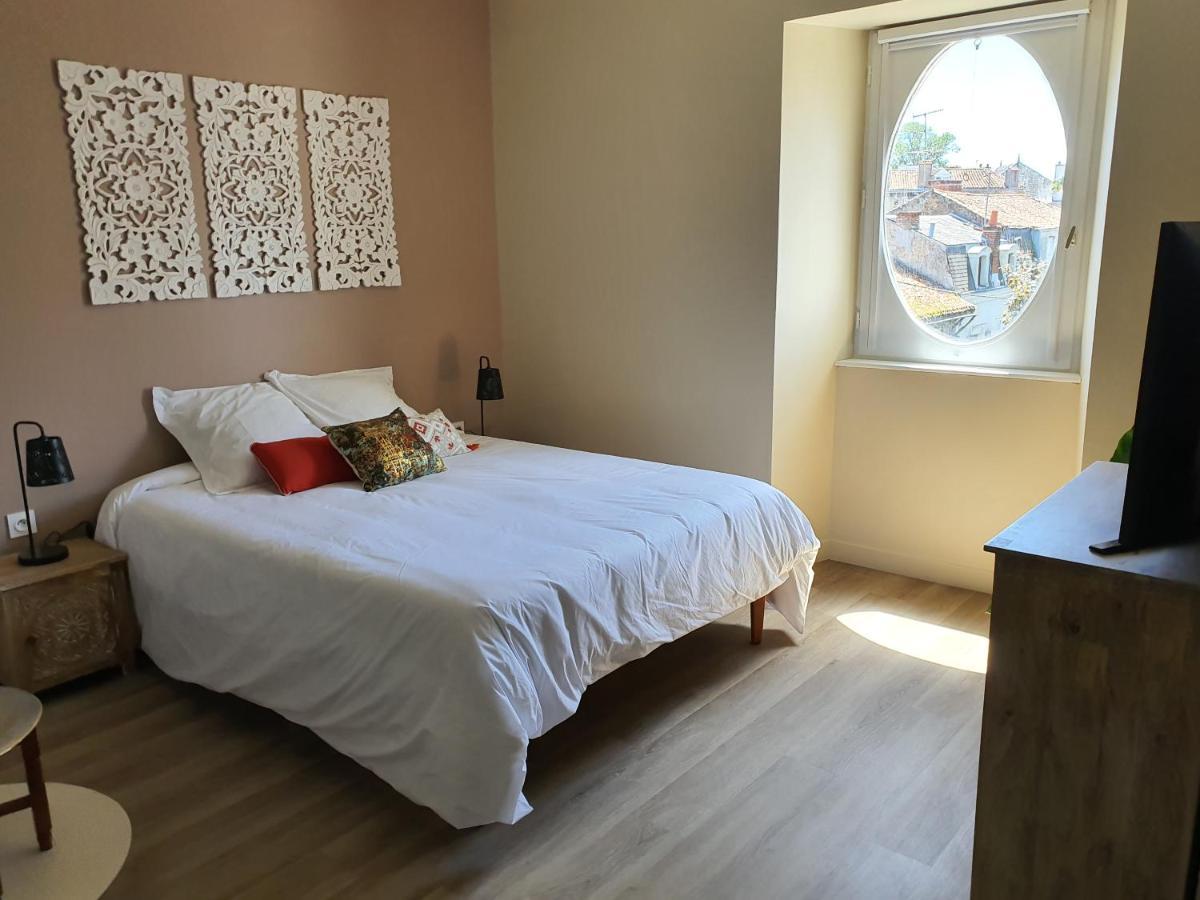 Les 5 Escales Bed and Breakfast Parthenay Exteriör bild