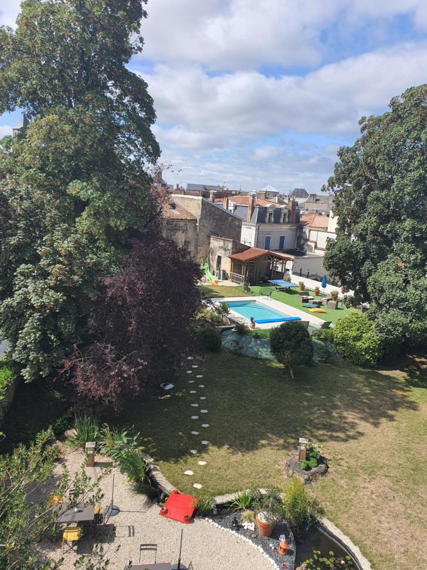 Les 5 Escales Bed and Breakfast Parthenay Rum bild
